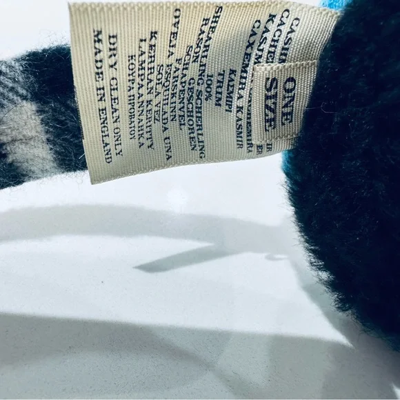 Burberry London Cashmere Earmuffs One Size - Picture 4 of 5